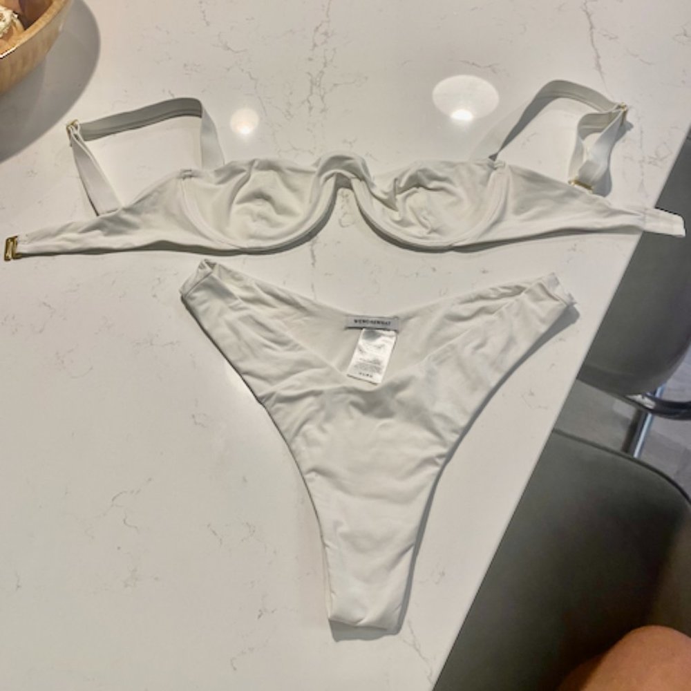 Weworewhat Women's Sorrento Balconette Bikini Cheeky Bottoms White Small